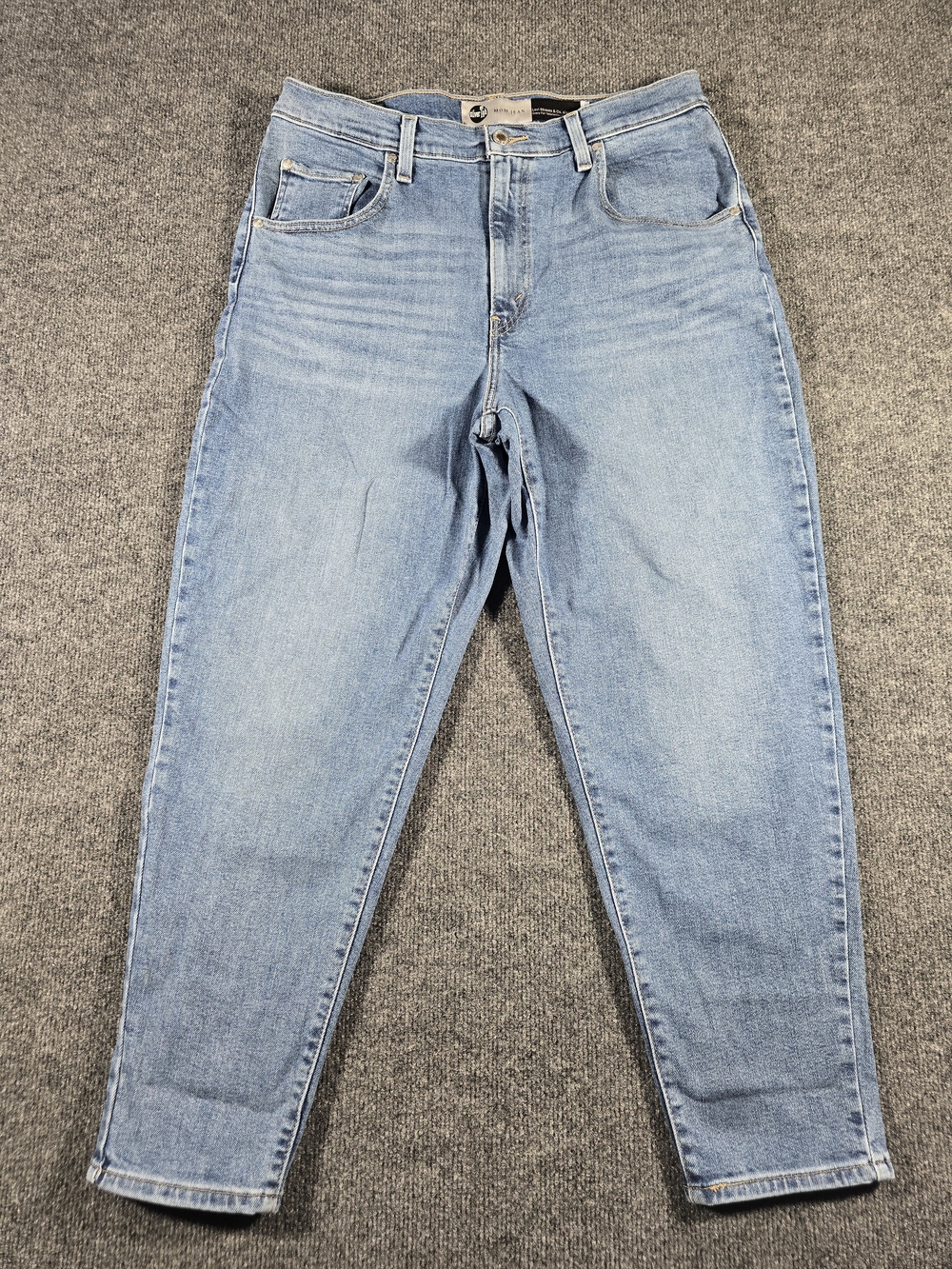 Levi’s SilverTab Mom Jeans Light Wash High Rise Stretch Denim Size 32